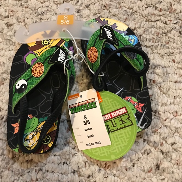 Flip flops size 5/6 - Picture 4 of 9